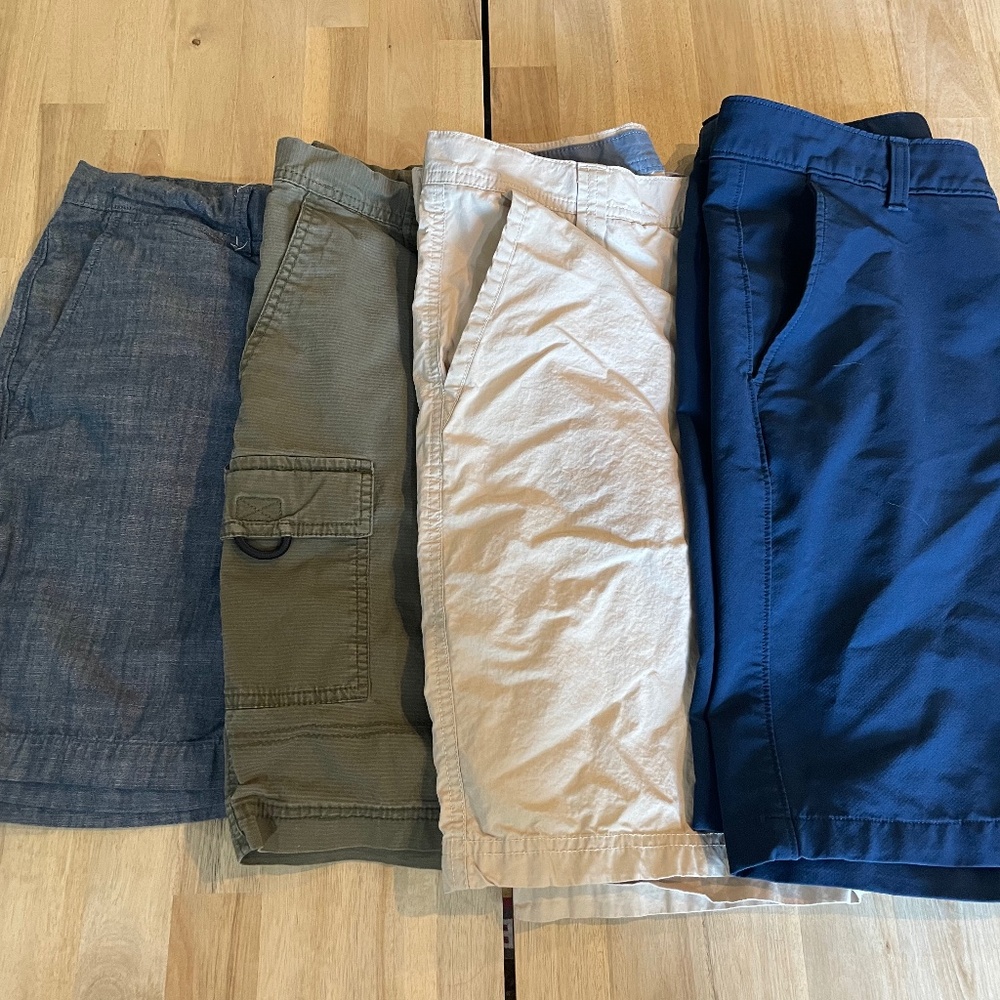 Bundle of 4 pairs men’s shorts 30” waist